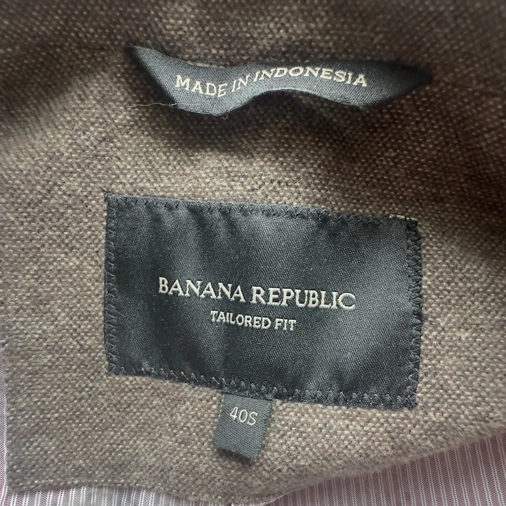 Banana Republic Tailored Fit Suit Jacket Elbow Patches Size 40S -100% Cotton
